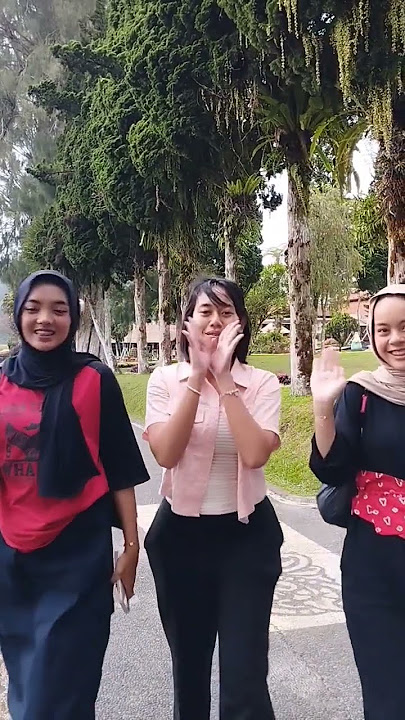 Yang di momong sudah gede gede #cewek #shortvideo #Shorts
