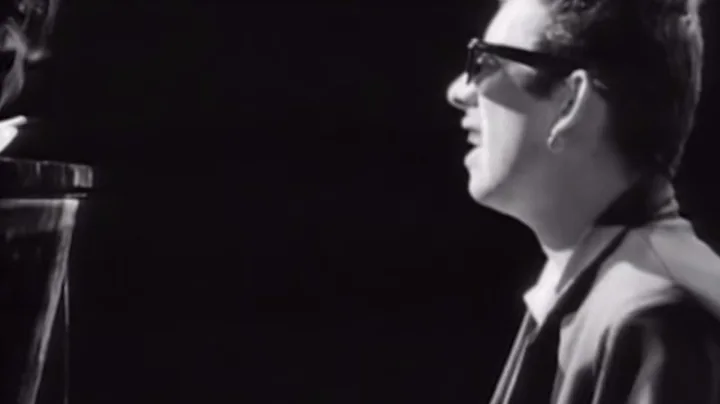 The Pogues -  Fairytale Of New York (Official Video)