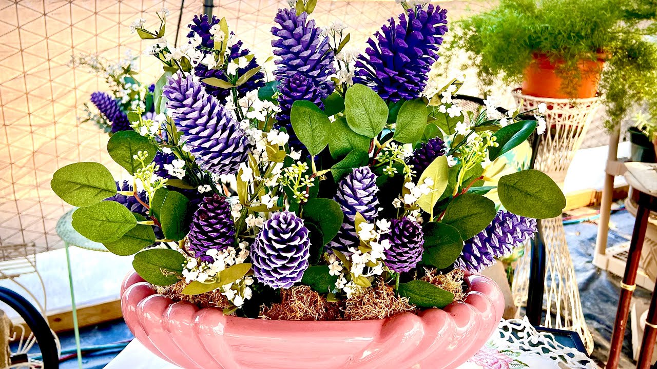 Проект «Шишка» / Сосновые шишки / Композиция из фиолетовых сосновых шишек