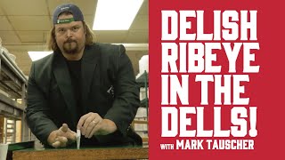 Green Bay Packer Mark Tauscher Visits The Del Bar in the Dells