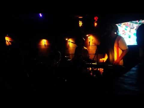 Marzo Couto no Casa de Praia Bar - Insista