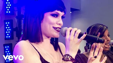 Jessie J - Price Tag (Live At GUESS 5th Avenue)
