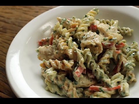 Salada de macarrão com frango - Chef Taico