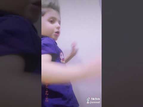 حبيتك بس ضلي معايا