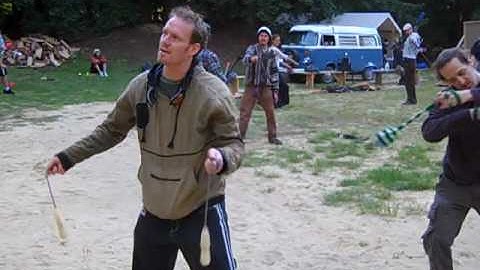 Alien Jon shows how to compose a 6-petal antispin poi flower