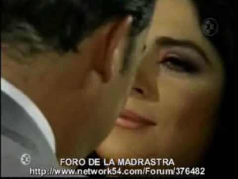 La Madrastra - Victoria Ruffo y César Évora - Cama e Mesa