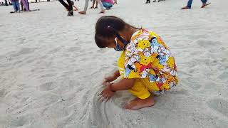 Anya Bermain Pasir Pantai Gendis Dan Abang Fahmi A Bermain Di Pantai Pasir Putih Pik2.