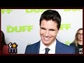 Robbie Amell Talks Shirtless Pec Popping & THE FLASH - THE DUFF Premiere