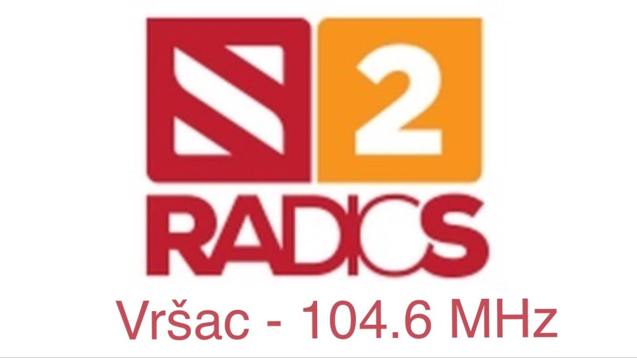 06 104. Zenscina s Radio.