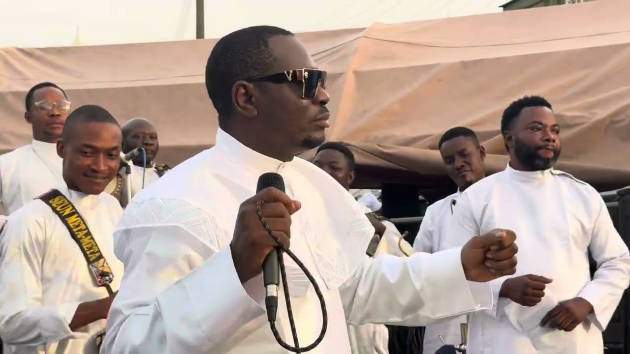 ALAYO MELODY SINGER LIVE ON STAGE at CCC ATANYE PARISH AFTER HARVEST RECEPTION 