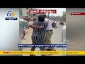 Car driver attacks traffic constable in Bhimavaram-Viral video