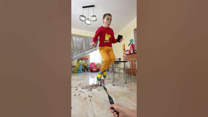 Broken candy jar chaos… and then Grandma woke up! 😆🍬🍯👀👵