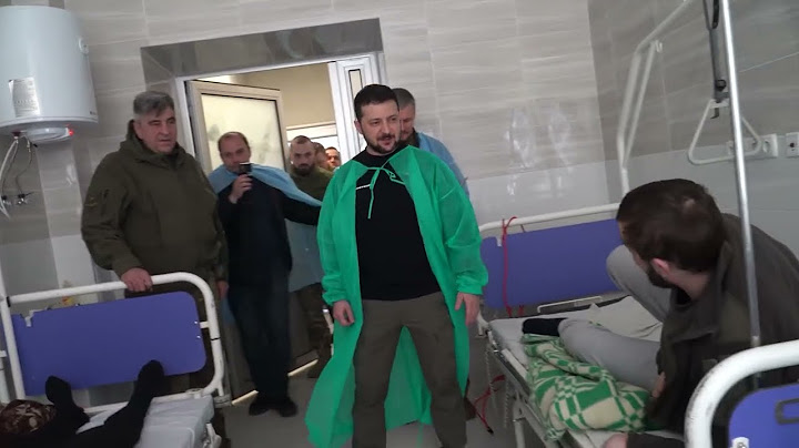 Зеленський відвідав поранених захисників у госпіталі на Донеччині
