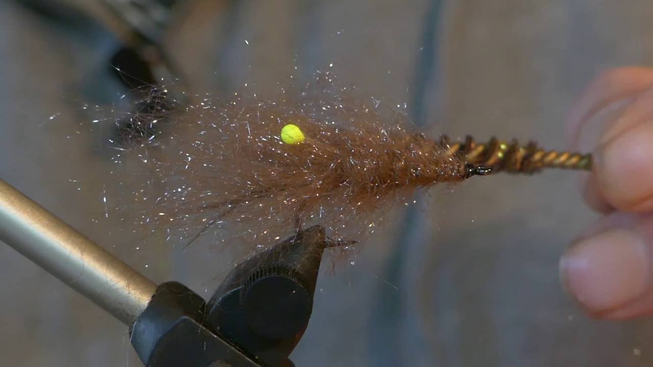 AMAZING Sea Trout fly -  How to tie a STF SHRIMP