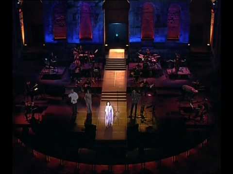 Haris Alexiou & Trifono & Manos Loizos (O Fantaros)
