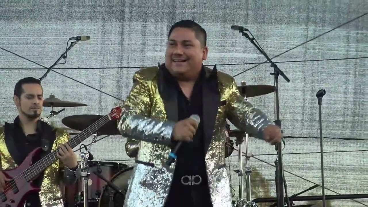 La Nobleza de Aguililla concierto en vivo