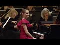 Capture de la vidéo Alma Deutscher's Piano Concerto In E Flat Major