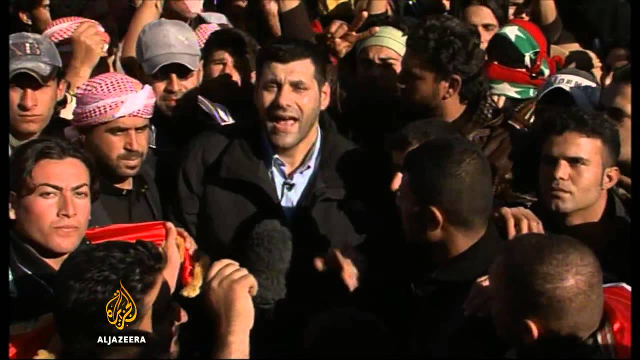 متظاهرون يغلقون العراق - قناة الجزيرة البلقان
