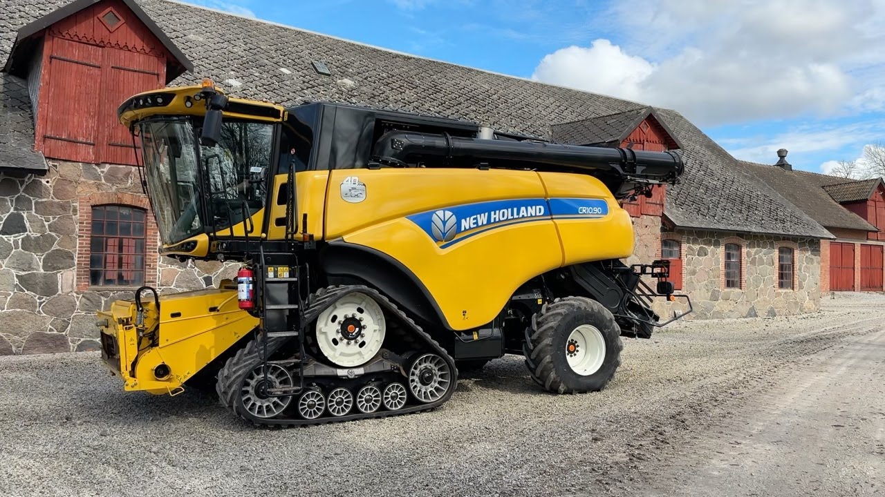 Köp Skördetröska New Holland CR10.90 på Klaravik