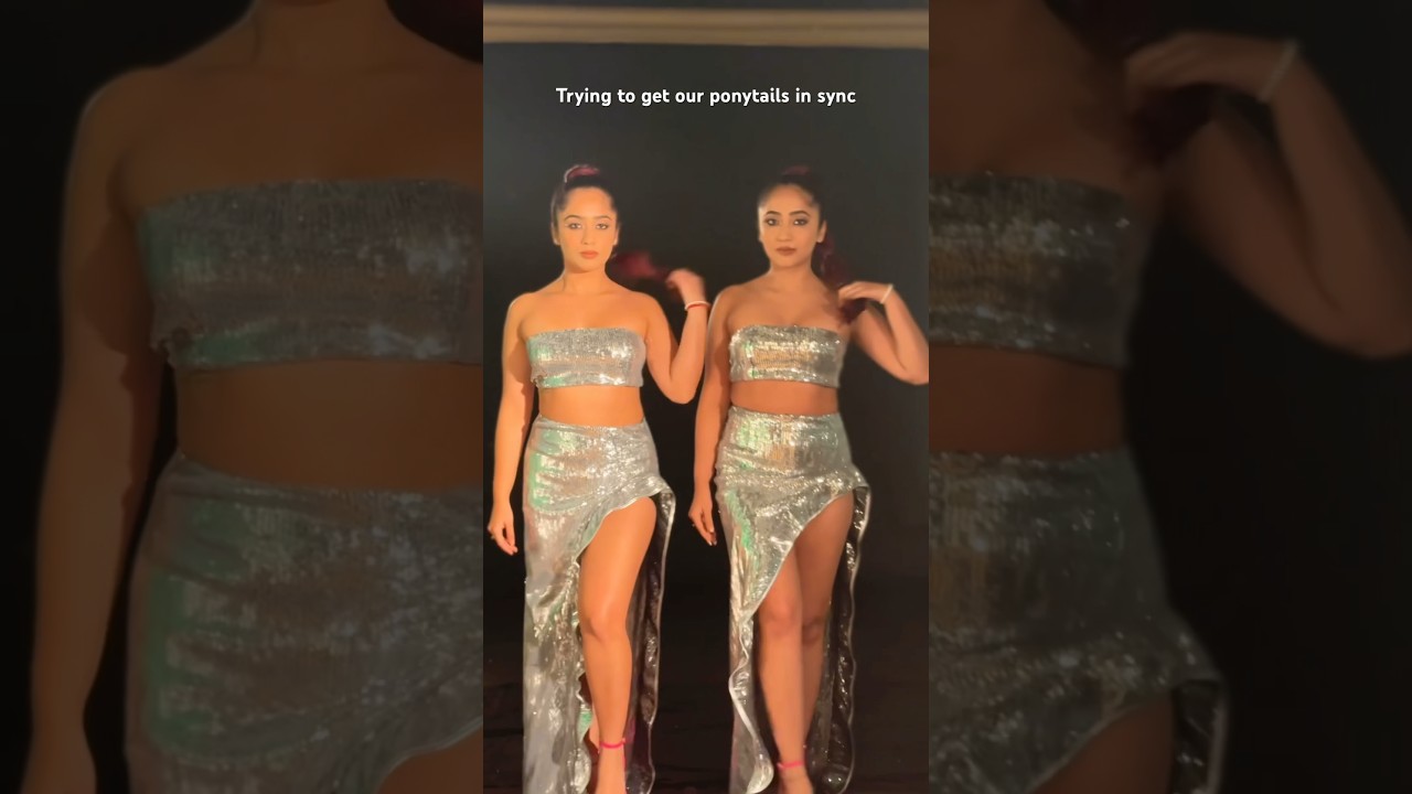 Sab Kuch Same To Same.. 🤭😆 #chinkiminkicomedy #twins #dance