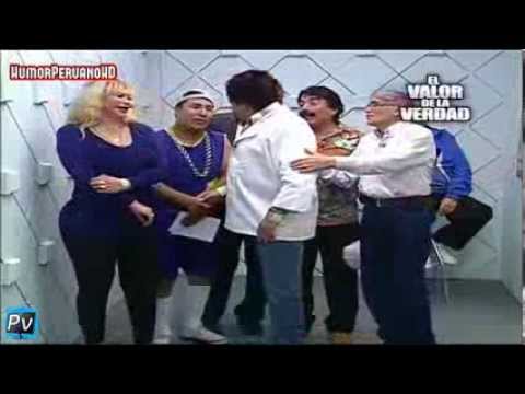 Carloz Vilchez Arrincona SUSY DIAZ en el ascendor del especial del humor