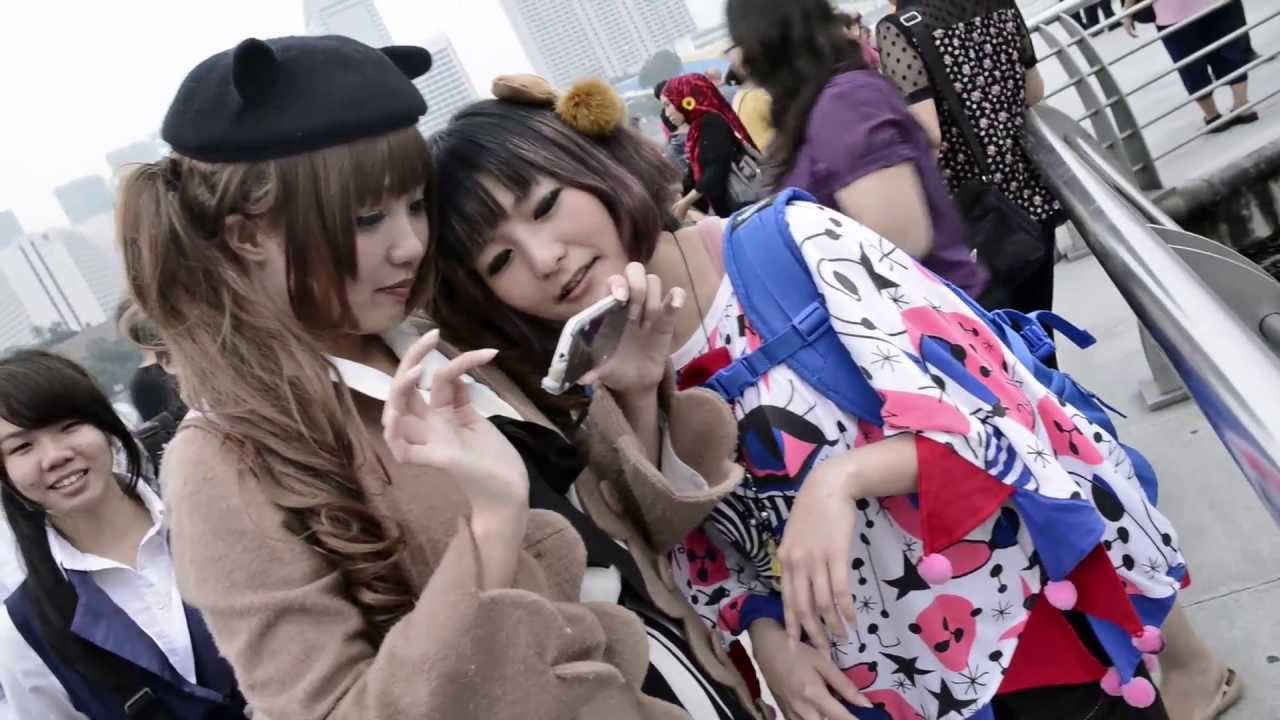 Neneko & Momo visits Marina @ Singapore!