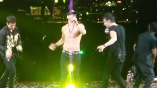 NKOTB Danny Wood Breakdance/Donnie rap Orlando 06.21.13 Guide