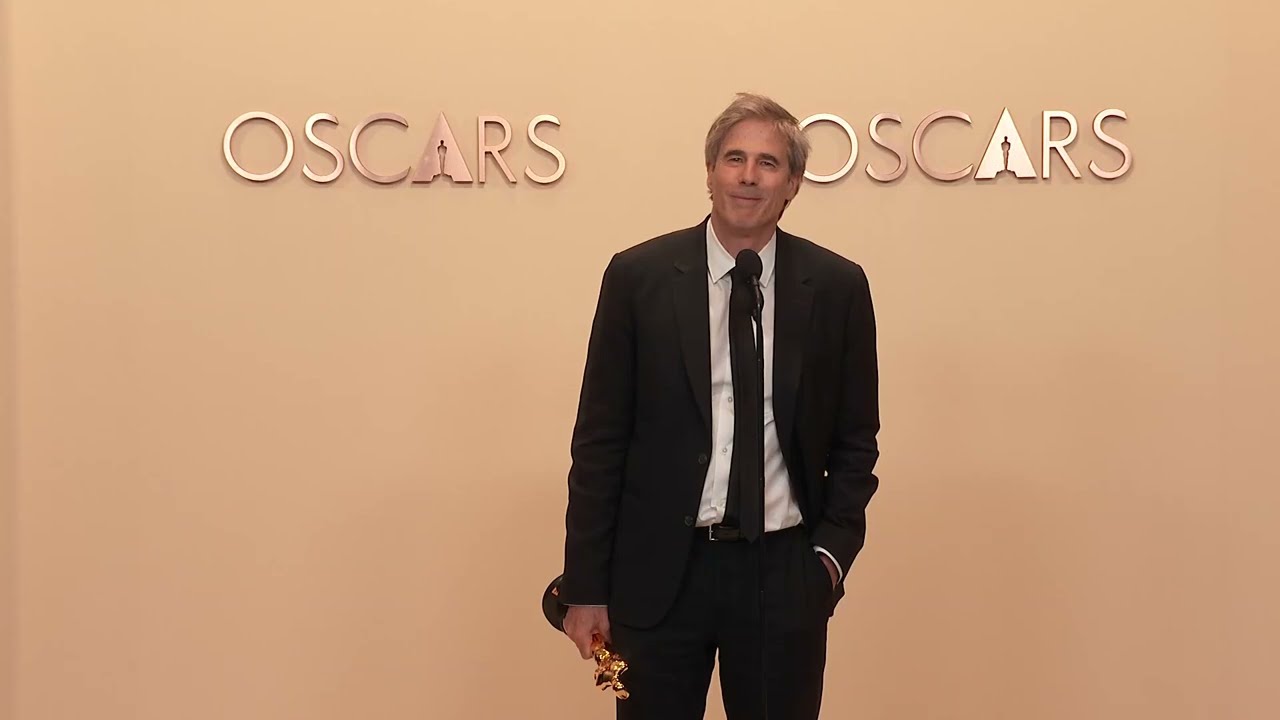 Entrevista Walter Salles após premiação com Melhor Filme Internacional para "Ainda estou Aqui"