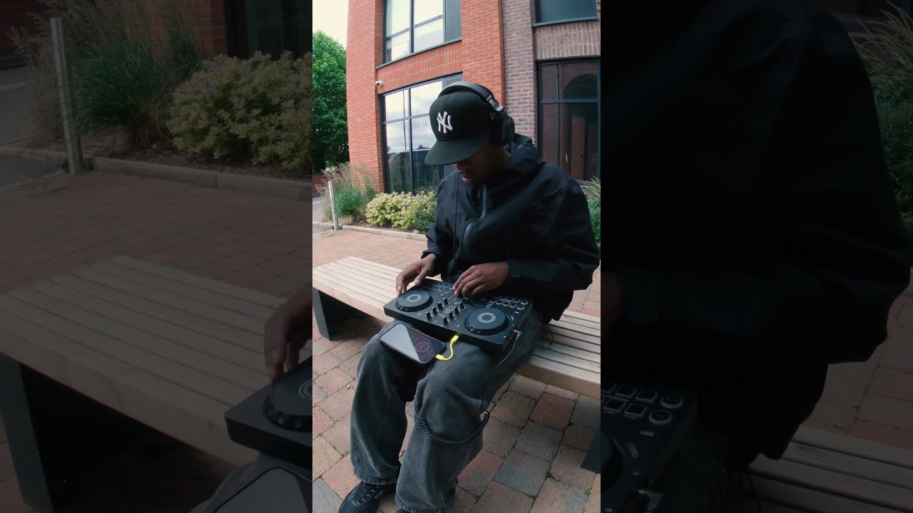 Watch Mix on the go! With just your iPhone for just £149 | DDJ-FLX2 | Bop DJ on YouTube Watch Mix on the go! With just your iPhone for just £149 | DDJ-FLX2 | Bop DJ on YouTube