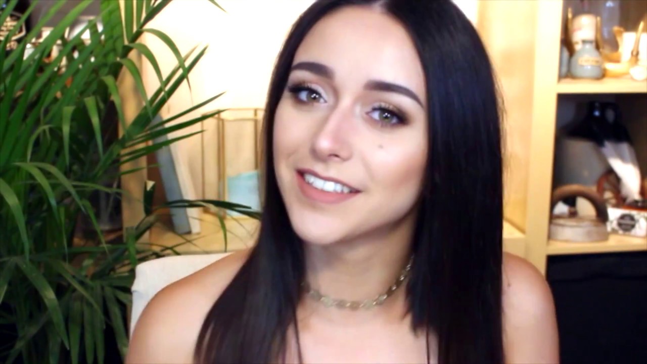 CARLI BYBEL Deluxe Palette Get Ready With Me | Leah Thompson