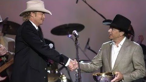 George Strait Feat. Alan Jackson - Murder On Music Row ♬ (Live At The CMA Awards / 1999) Performace