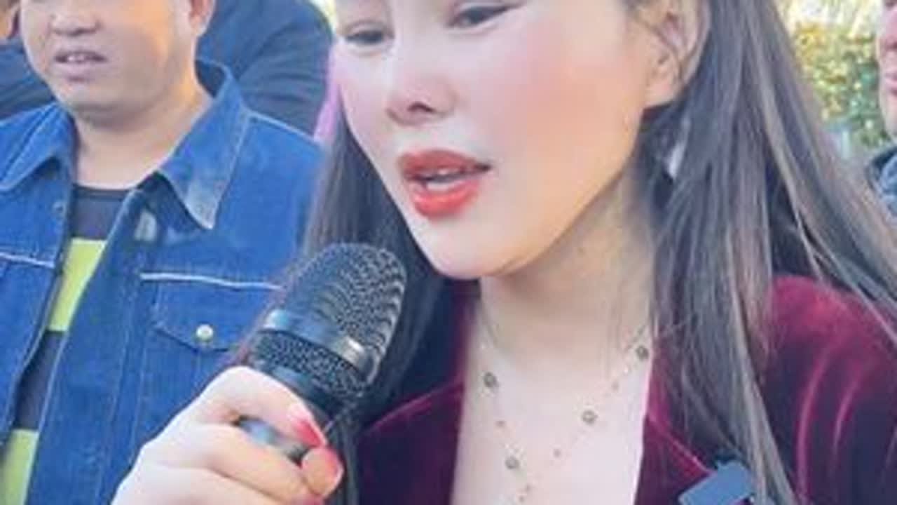 这种男人没一个好态度活该离婚，哪个女人受的了