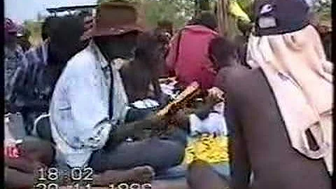 Ganalbingu & Liyagalawumirr manikay & didgeridoo accompaniment, Ramingining, 1996