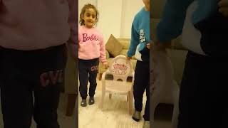 İsmail Ile Zeynep Sandalye Kapmaca Oyunu