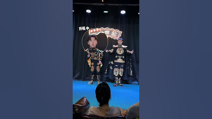 A Young Man Born In The 2000s Performed On The Street And Got Into A Steel Ring#acrobatics
