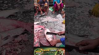 Master Fish Cutter Handles Massive Pangasius Like a Pro 🔥🐟 #FishButchering #fishcutting #streetfood