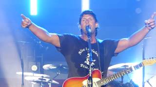 Billy Currington-Live-"Good Directions" chords