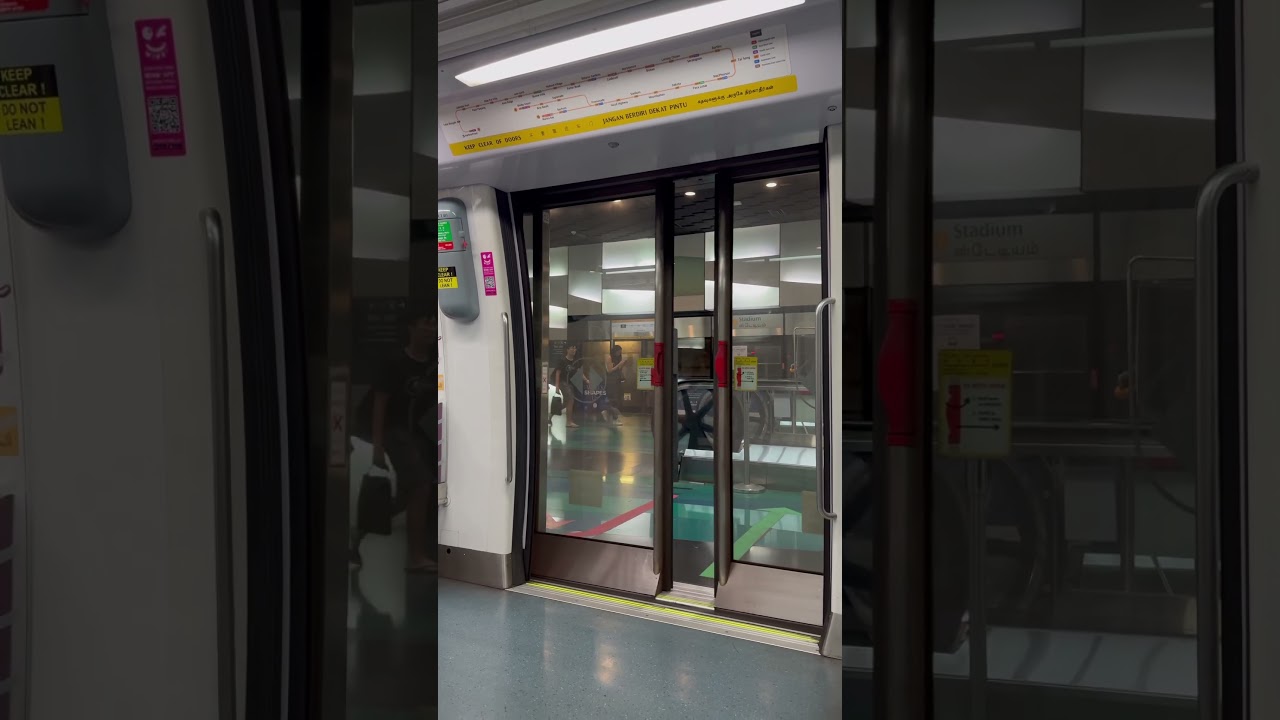 Malfunctioning PSD on the Circle Line! 