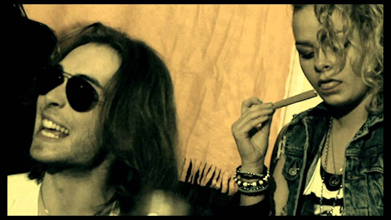 Kiddi - Í nótt (prod. Emmi)