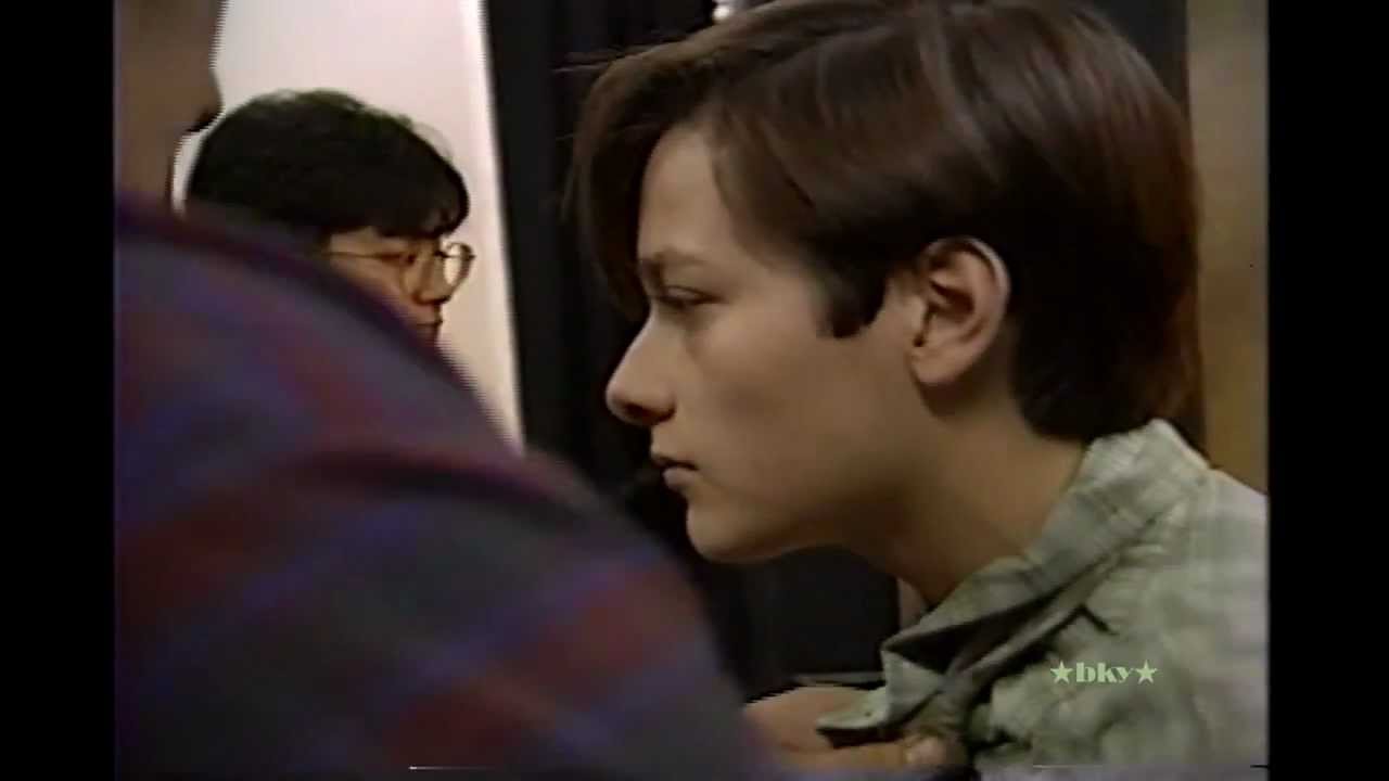 【EDWARD FURLONG】Fan Video/1993 IN JAPAN *Hold on Tight - YouTube