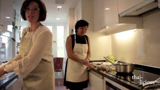 Thai-Licious Season 02: Yum Som O