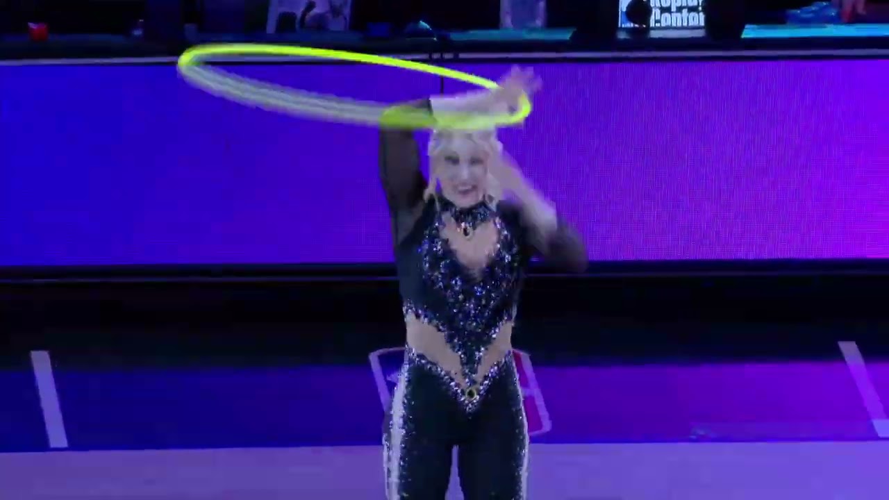 Milwaukee Bucks Circus Halftime Show with Grace Good!