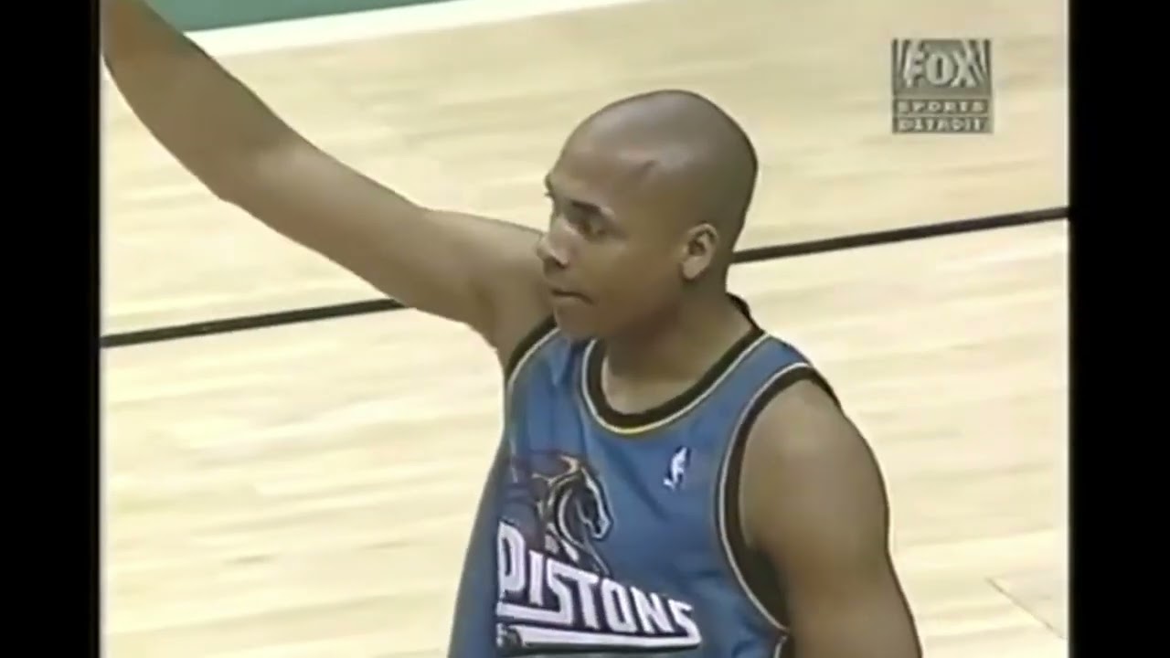 Charles O'Bannon Throws Down the And-1 Dunk Past Eric Piatkowski