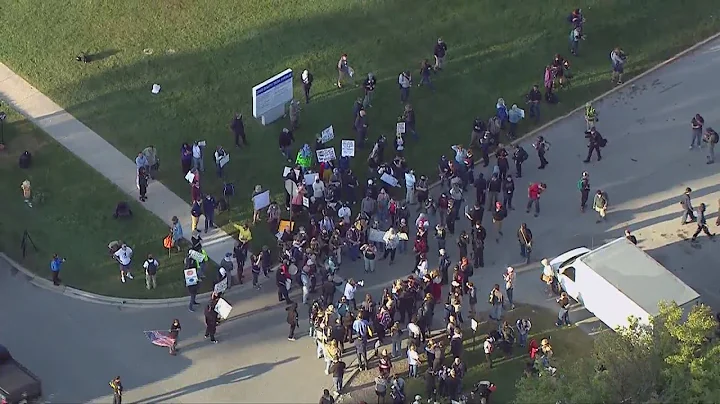 Protestors clash with agents outside Broadview ICE processing facility amid ongoing demonstrations