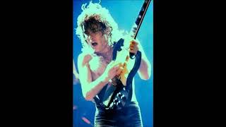 Famous AC / DC - 01 - Hell's bells (Largo - 1980) Net Worth