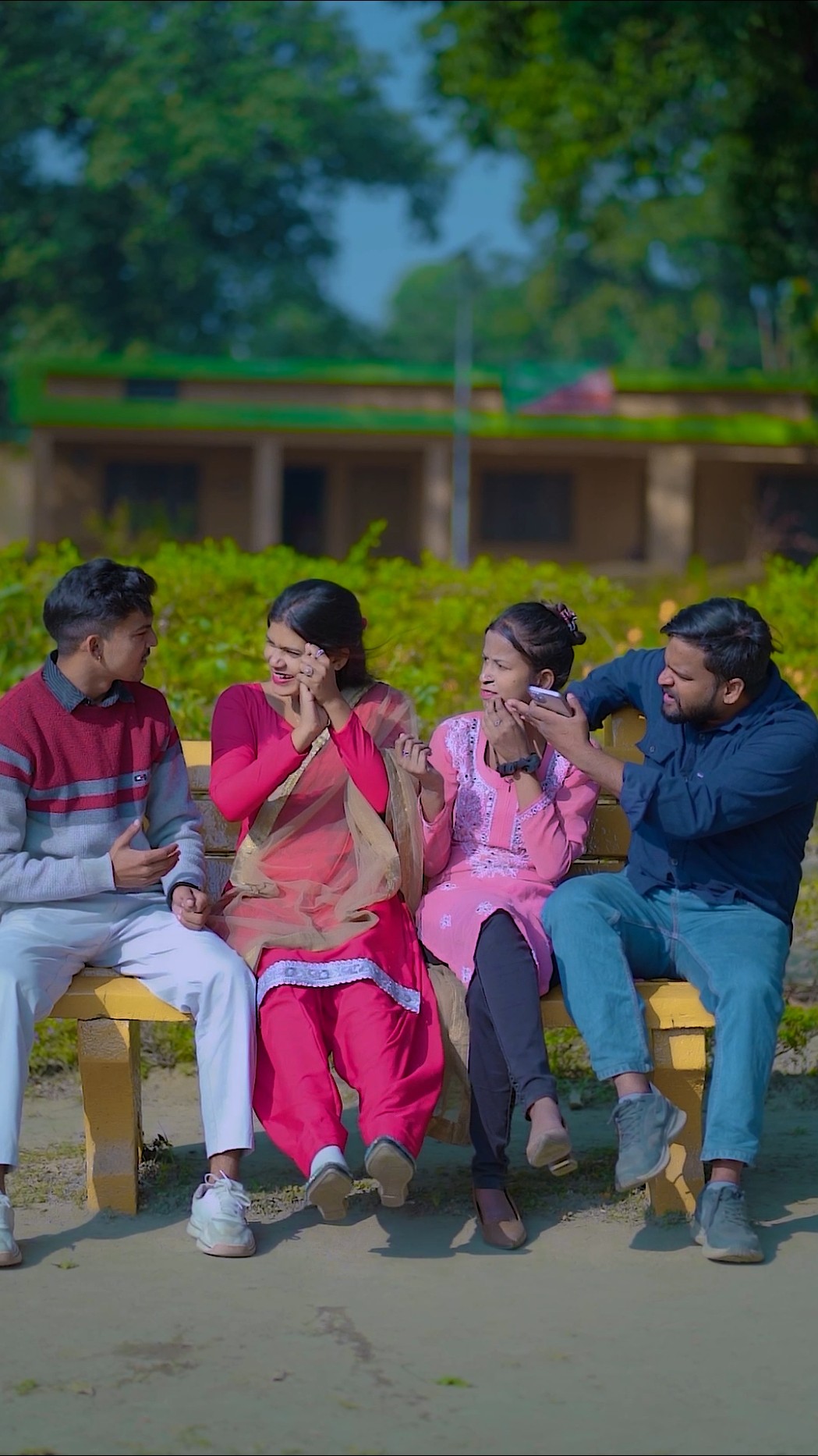 Battery low ke naam se number sev Kiya Hai