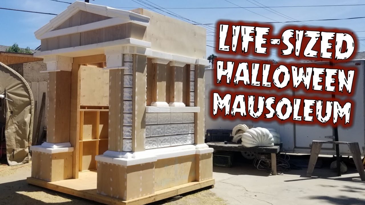 Making a Halloween Mausoleum - Haunted Cemetery Crypt Build