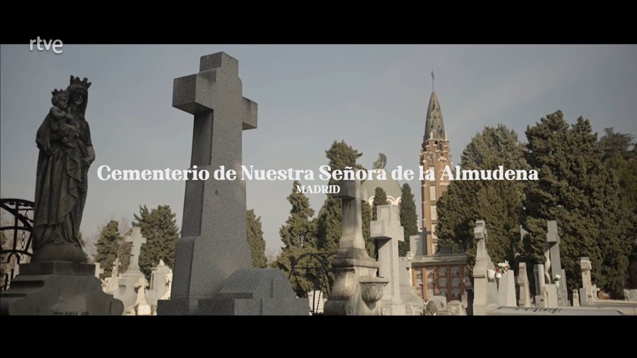 RTVE Página Dos - Entrevista a Ana Carrasco-Conde en Cementerio de la Almudena