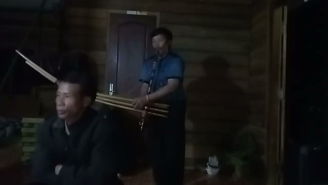 Qeej ntsuag txij ntsuag nkawm