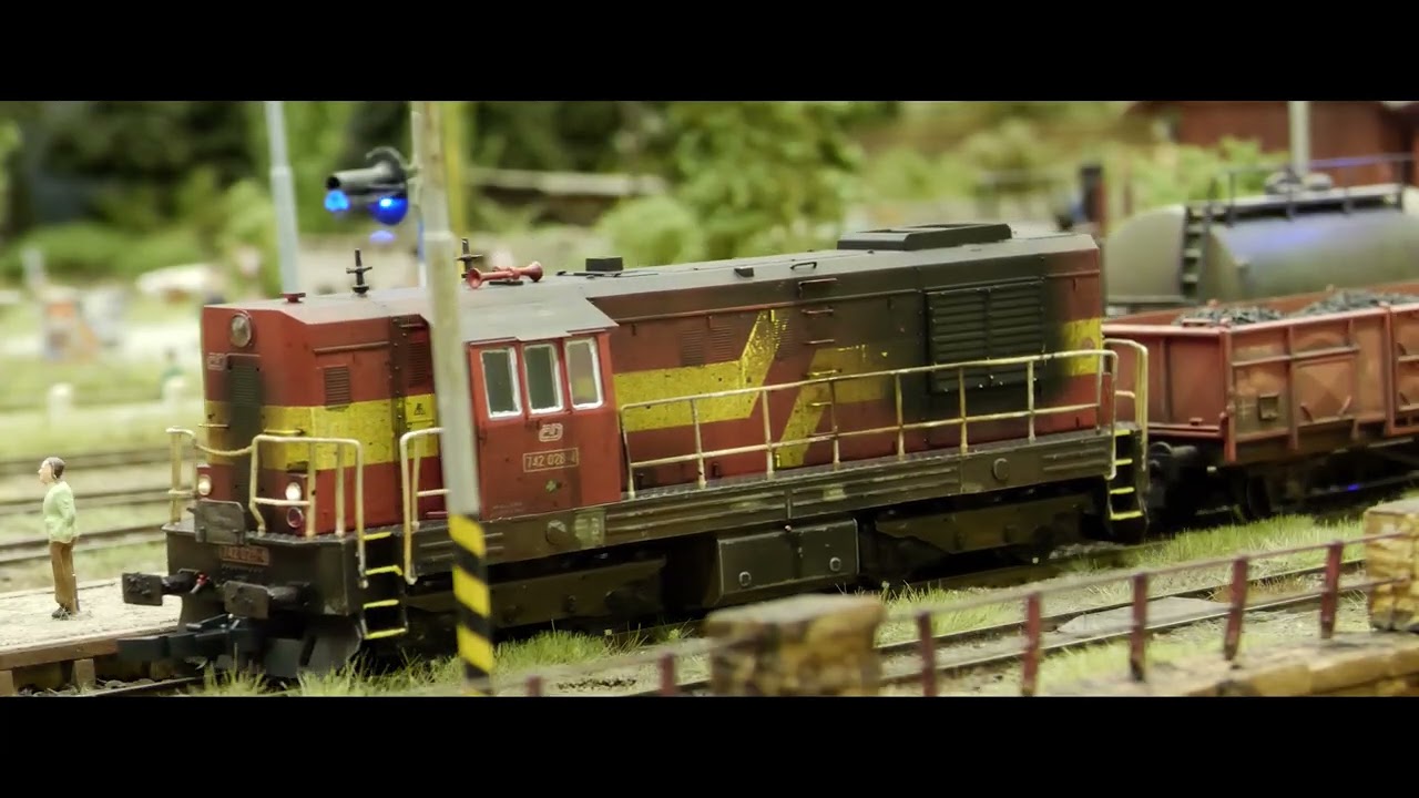 742 028 4  (ex t466)  posun/shunting